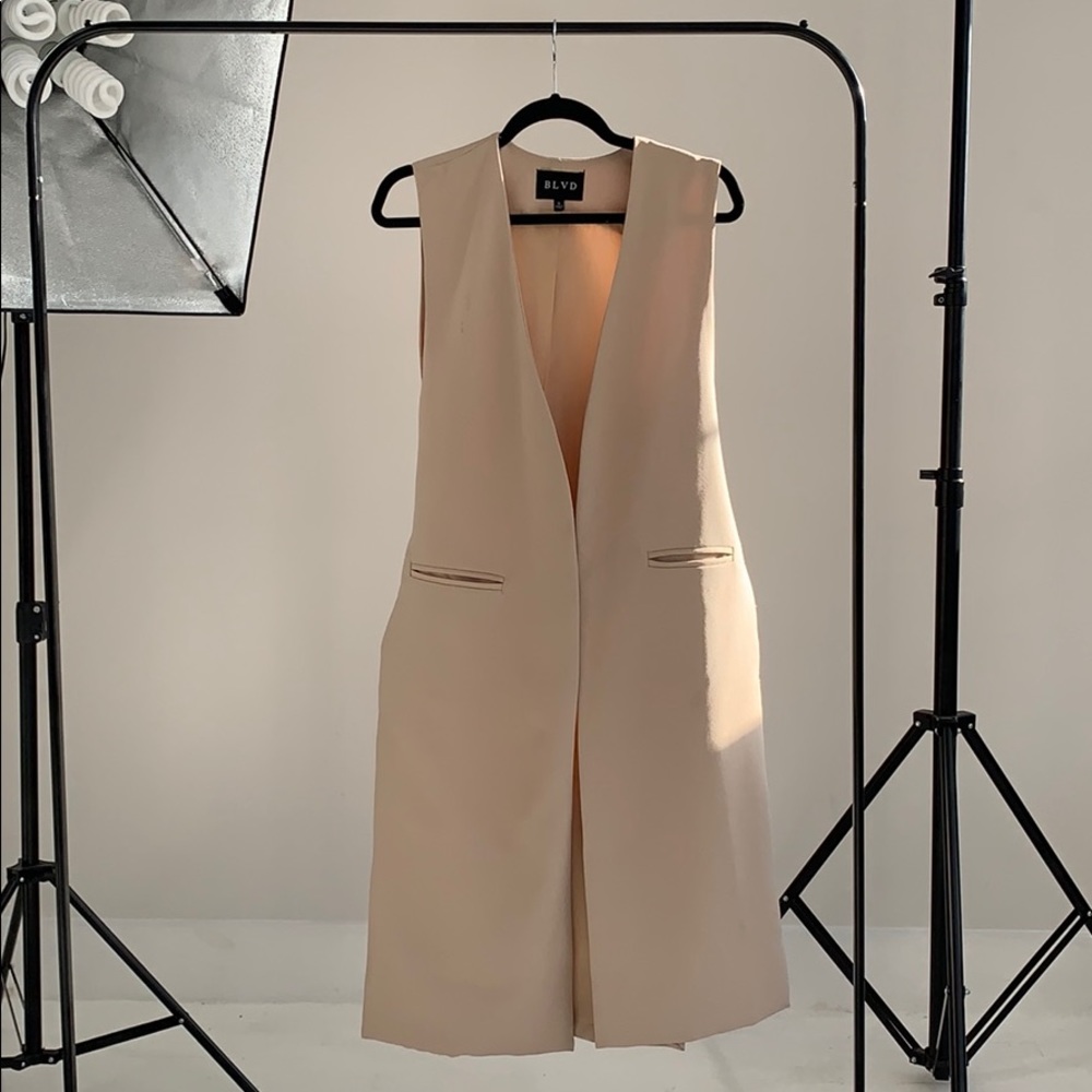 BLVD beige longline sleeveless blazer size S